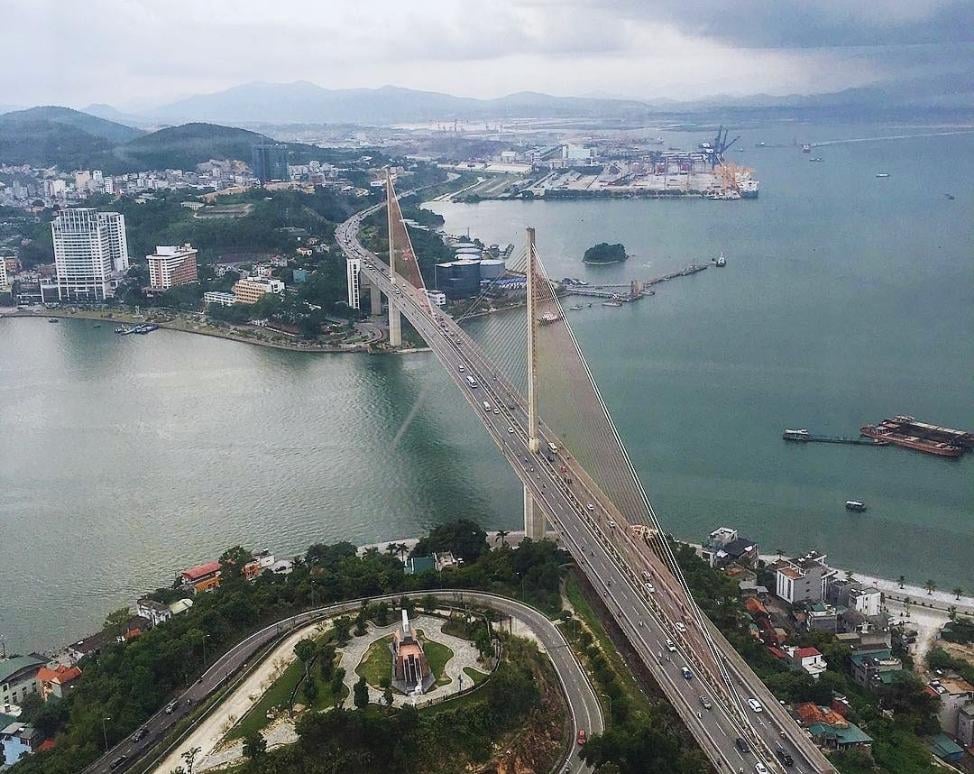 Bai Chay Bridge over the water in Ha Long city, Quang Ninh
