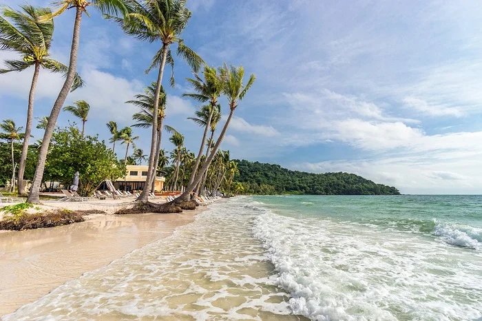 White sand and turquoise water at Sao Beach on the east coast of Phu Quoc