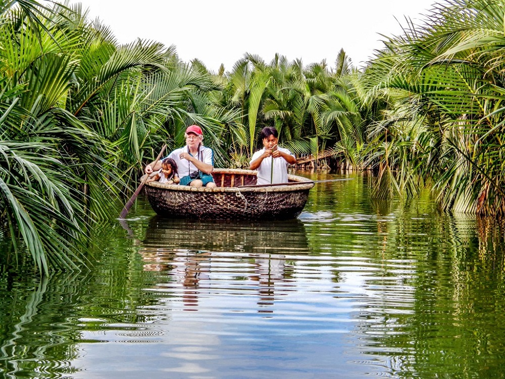 Coconut basket boat ride, Cam Thanh, Hoi An