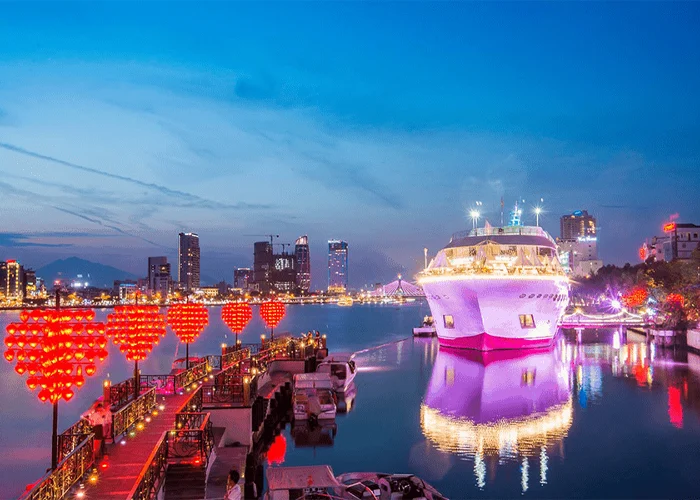 The Love Bridge on the Da Nang riverfront