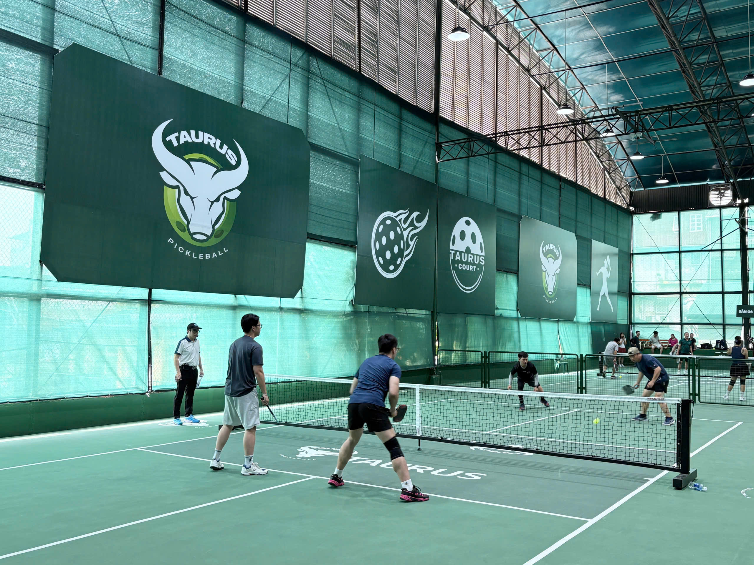 Drop-in pickleball session, Hanoi (optional)