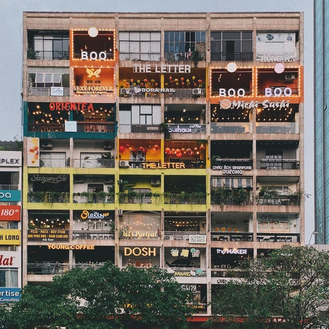 The Cafe Apartment on Nguyen Hue walking street, Saigon