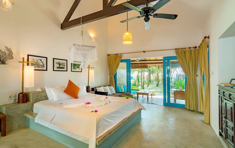 A beachfront resort pool facing the sea between Da Nang and Hoi An
